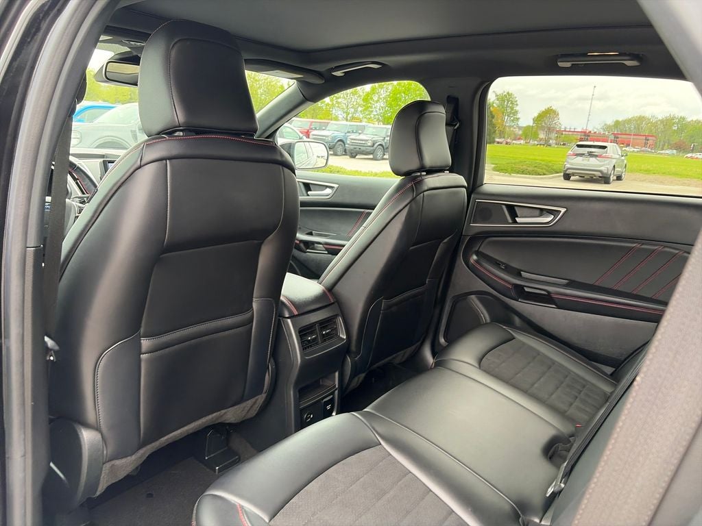 2022 Ford Edge ST Line