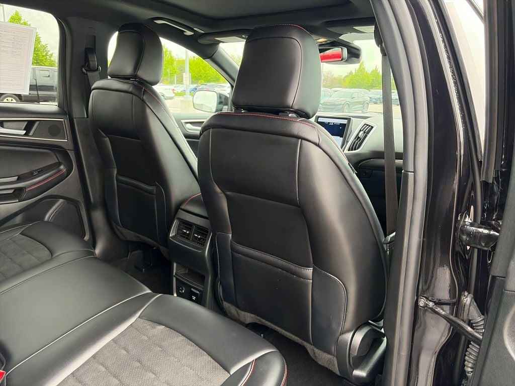 2022 Ford Edge ST Line