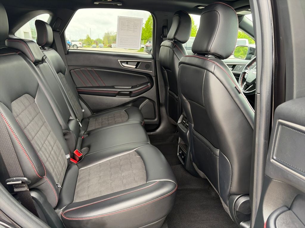 2022 Ford Edge ST Line