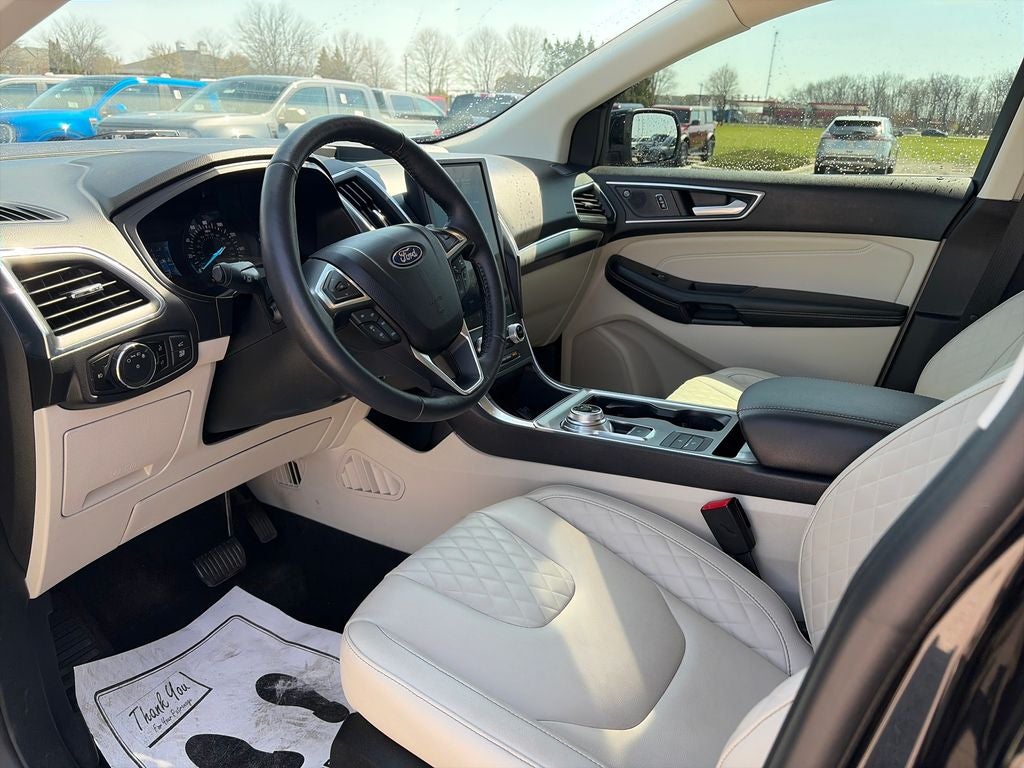 2023 Ford Edge Titanium