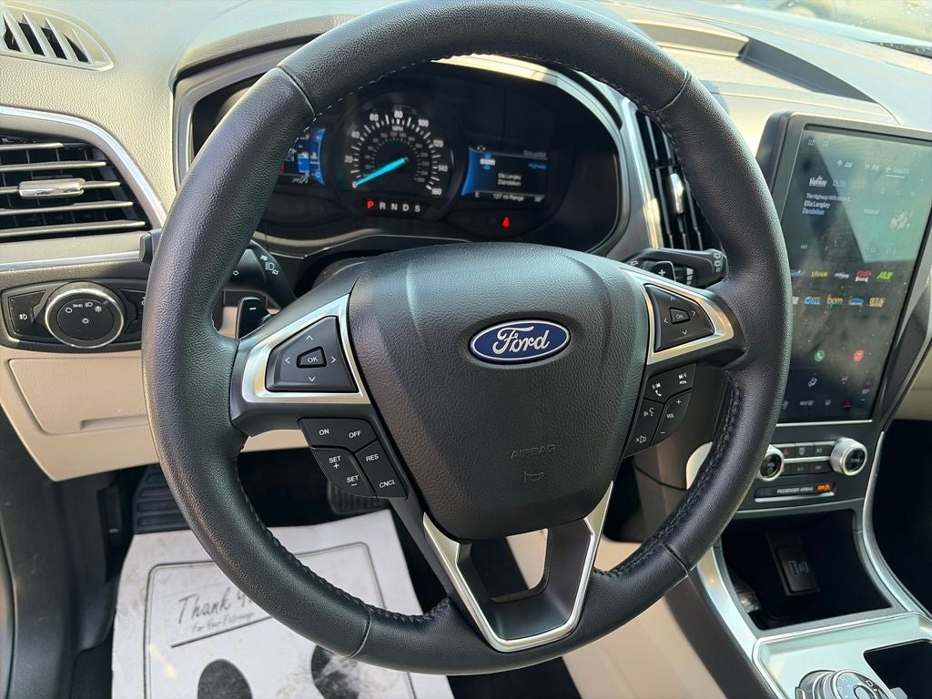 2023 Ford Edge Titanium