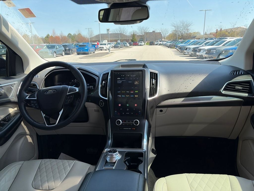 2023 Ford Edge Titanium