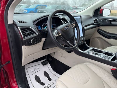2023 Ford Edge Titanium