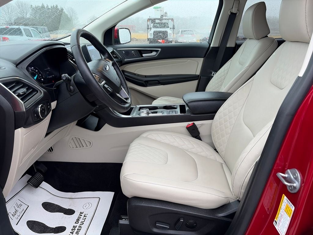 2023 Ford Edge Titanium