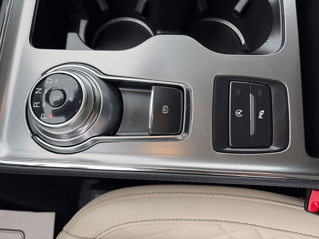 2023 Ford Edge Titanium