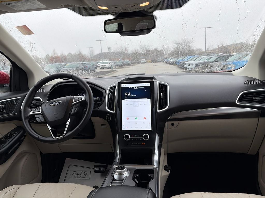 2023 Ford Edge Titanium