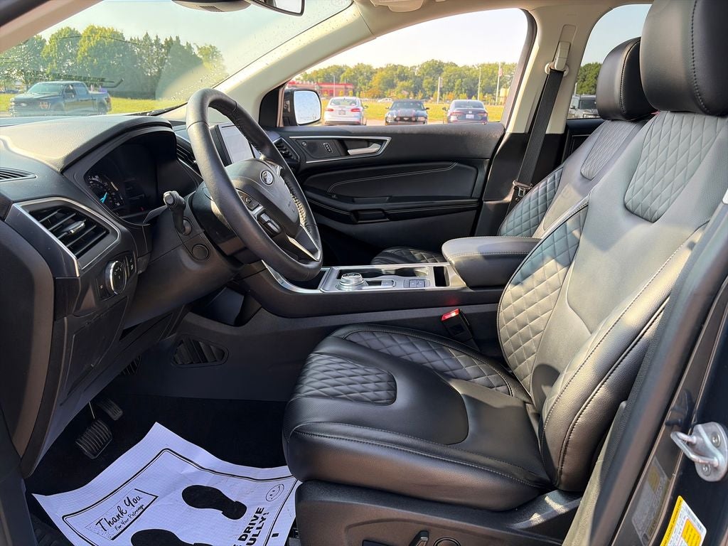 2023 Ford Edge Titanium