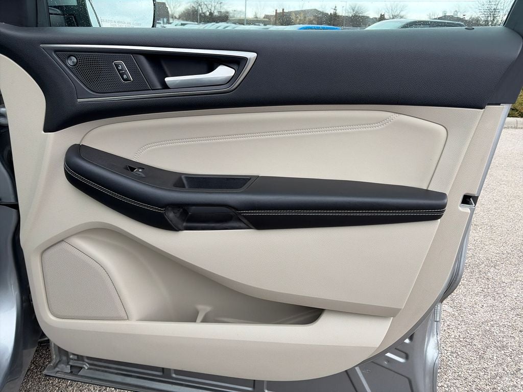 2023 Ford Edge Titanium