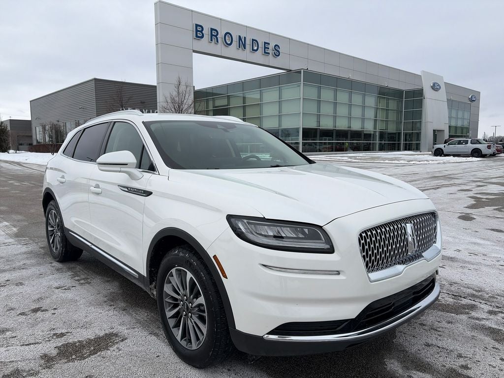 2022 Lincoln Nautilus Standard