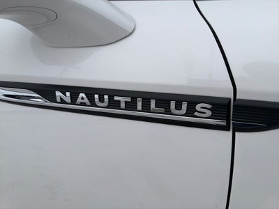 2022 Lincoln Nautilus Standard