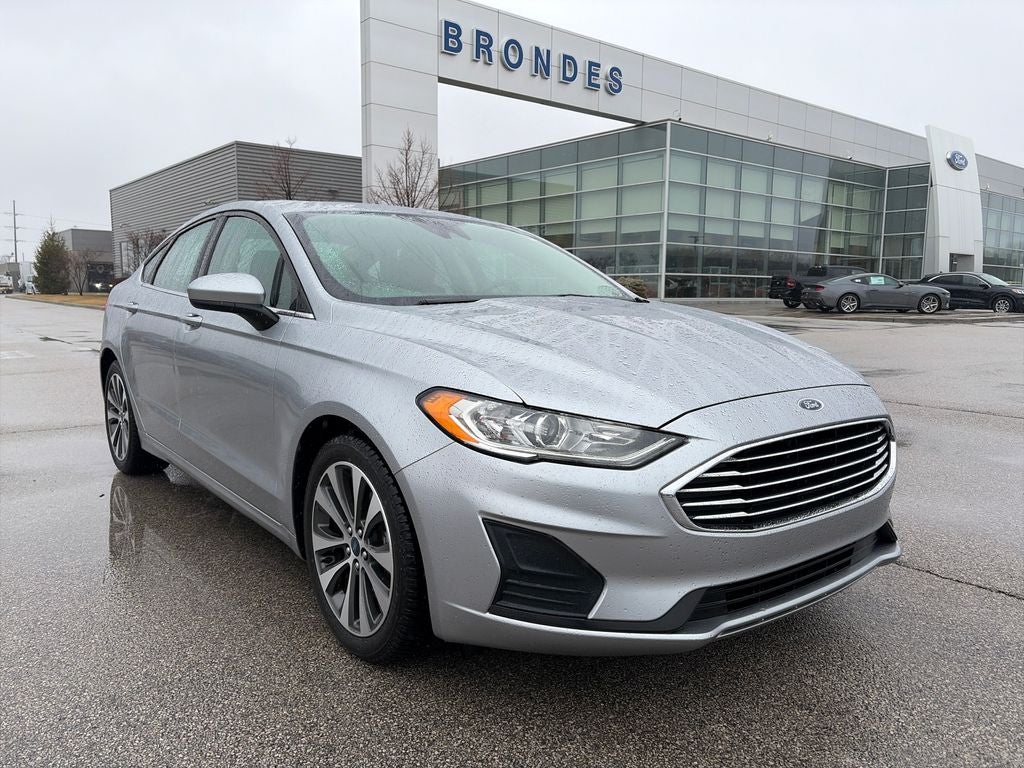 2020 Ford Fusion SE