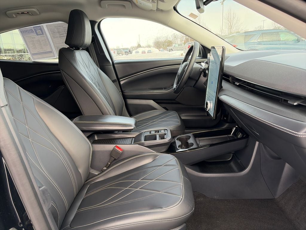 2025 Ford Mustang Mach-E Select