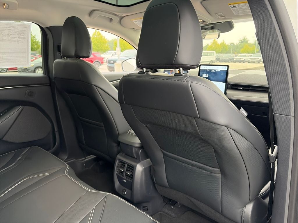 2023 Ford Mustang Mach-E Premium 91 KWH Usable Ext. Battery