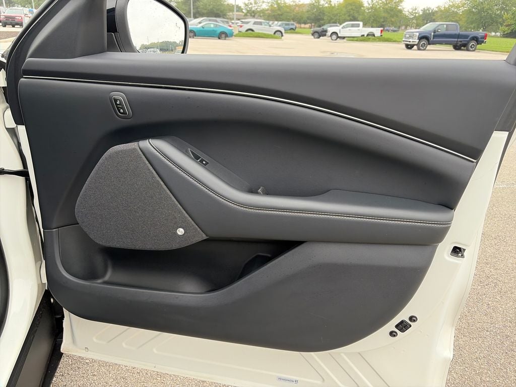 2023 Ford Mustang Mach-E Premium 91 KWH Usable Ext. Battery