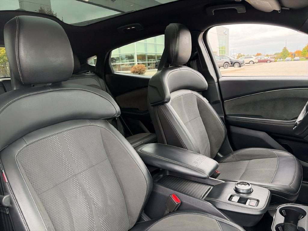 2022 Ford Mustang Mach-E GT 91 KWH USABLE EXT BATTERY