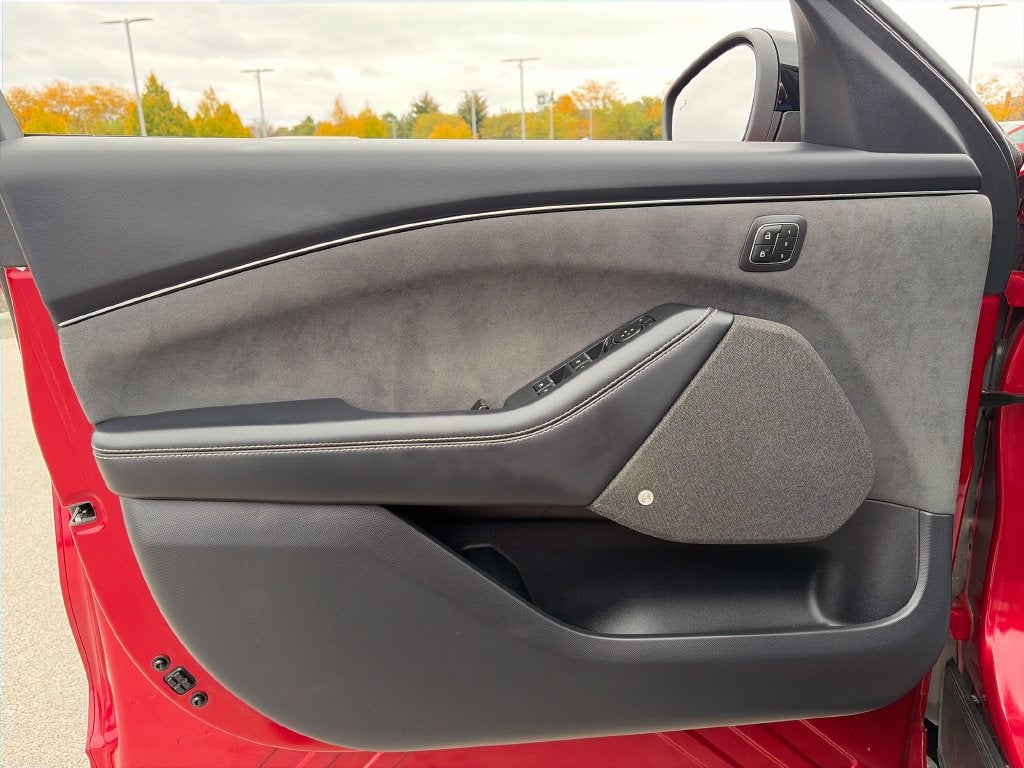 2022 Ford Mustang Mach-E GT 91 KWH USABLE EXT BATTERY