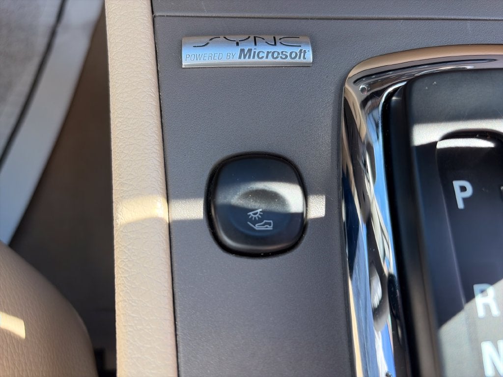 2009 Mercury Milan Premier 1 OWNER