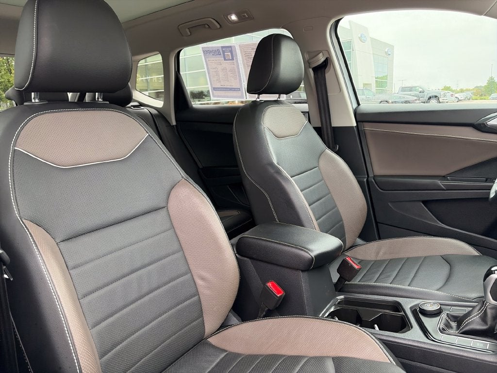 2023 Volkswagen Taos 1.5T SEL