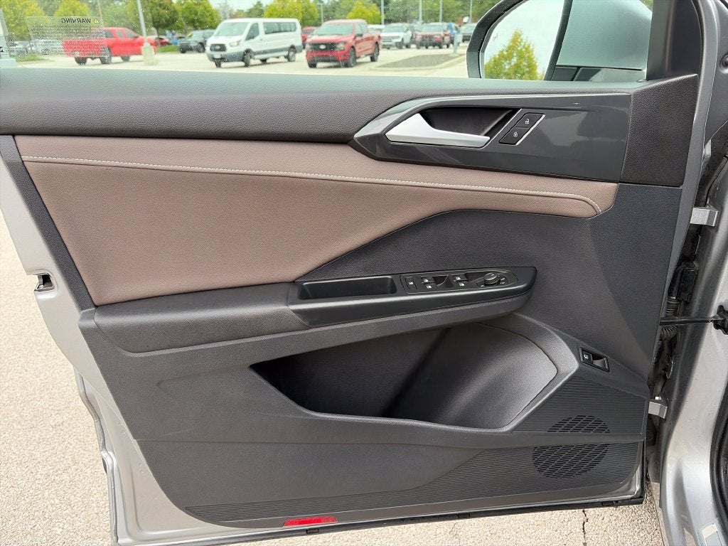 2023 Volkswagen Taos 1.5T SEL