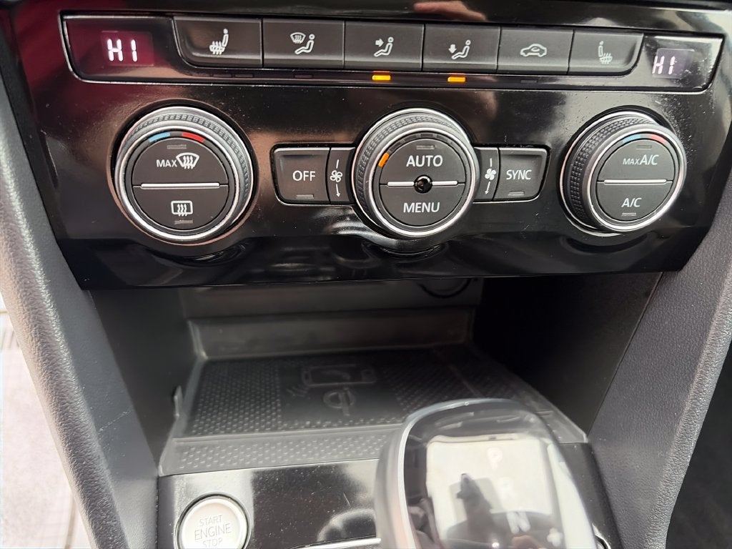 2023 Volkswagen Taos 1.5T SEL
