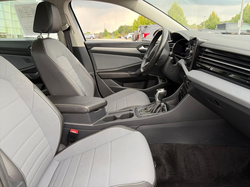 2025 Volkswagen Jetta 1.5T SE