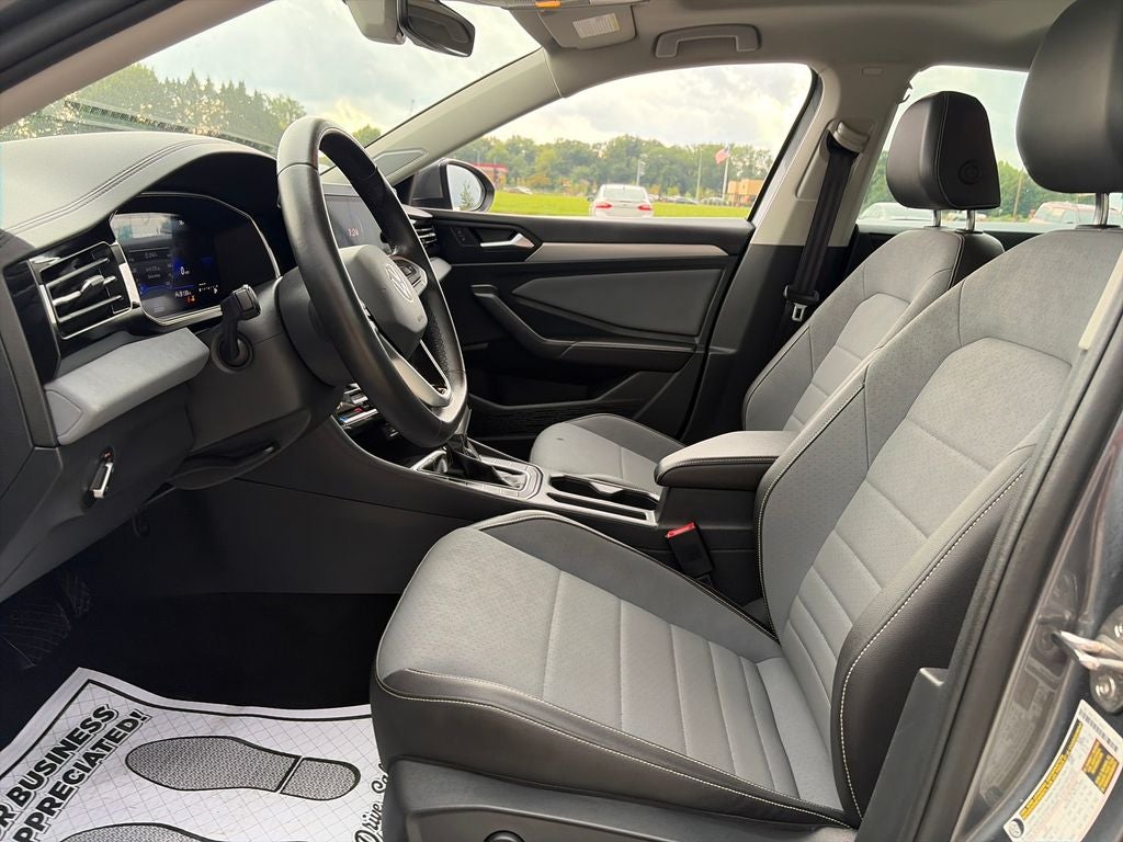 2025 Volkswagen Jetta 1.5T SE