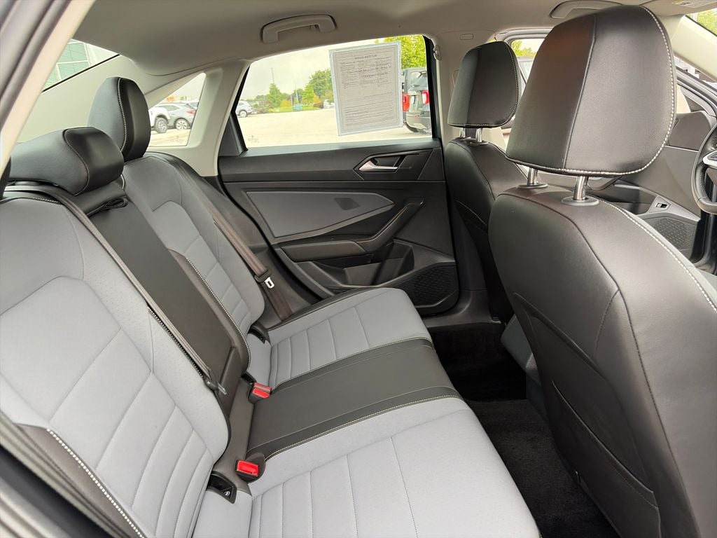 2025 Volkswagen Jetta 1.5T SE