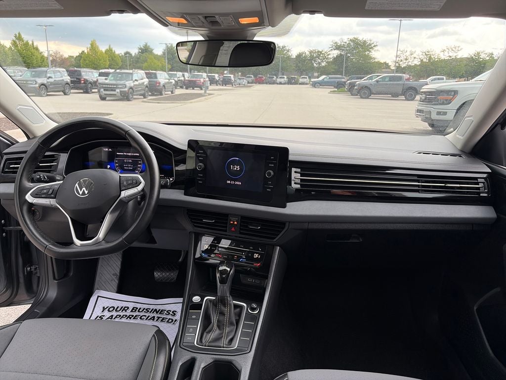 2025 Volkswagen Jetta 1.5T SE