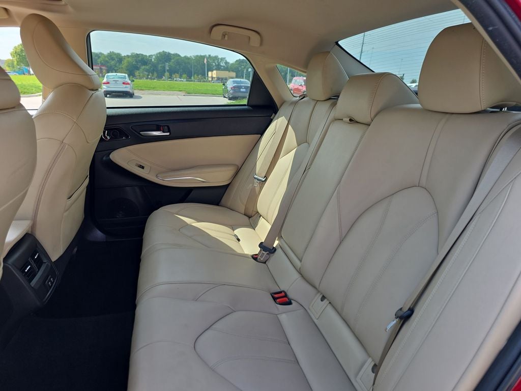 2019 Toyota Avalon Hybrid XLE Plus