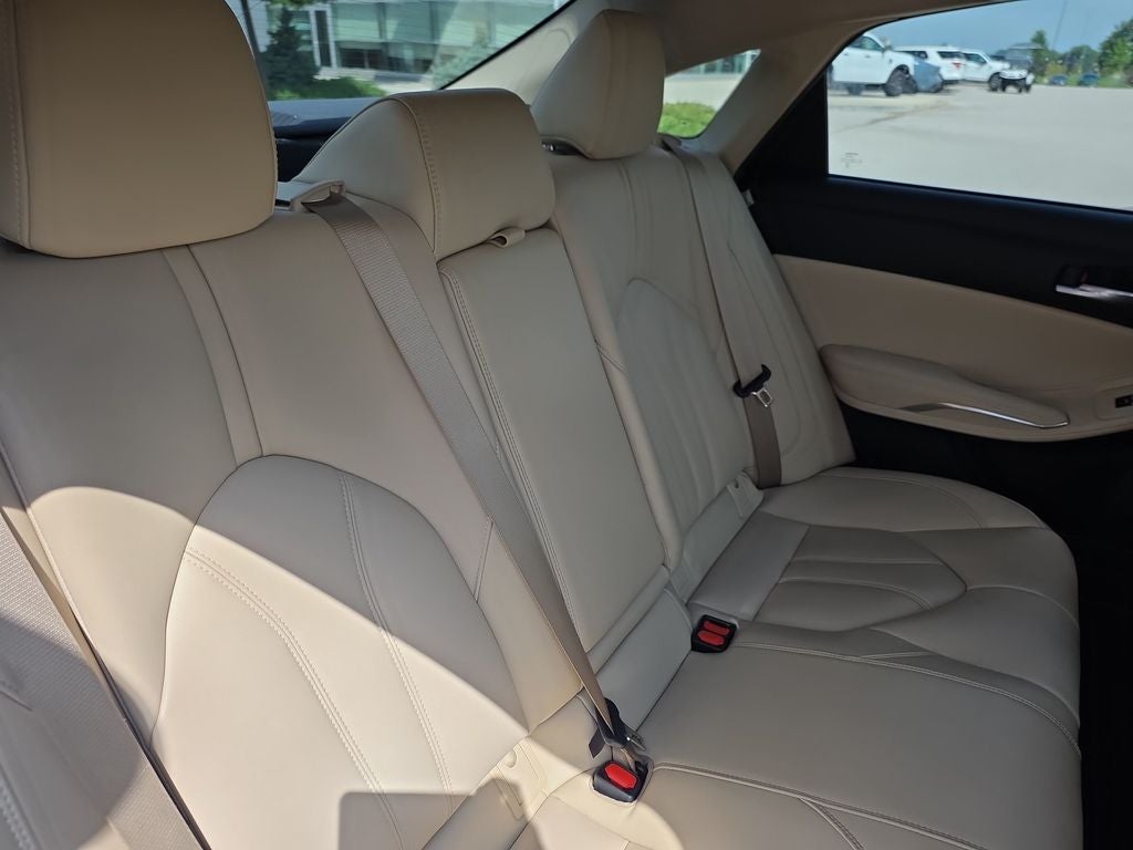 2019 Toyota Avalon Hybrid XLE Plus