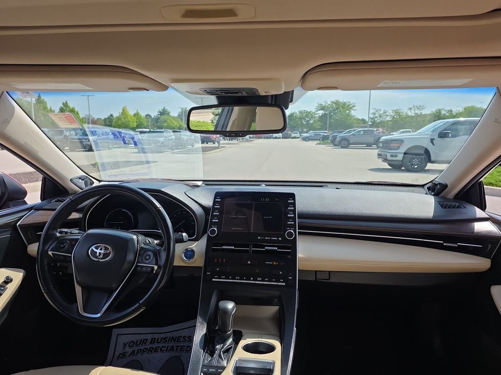 2019 Toyota Avalon Hybrid XLE Plus