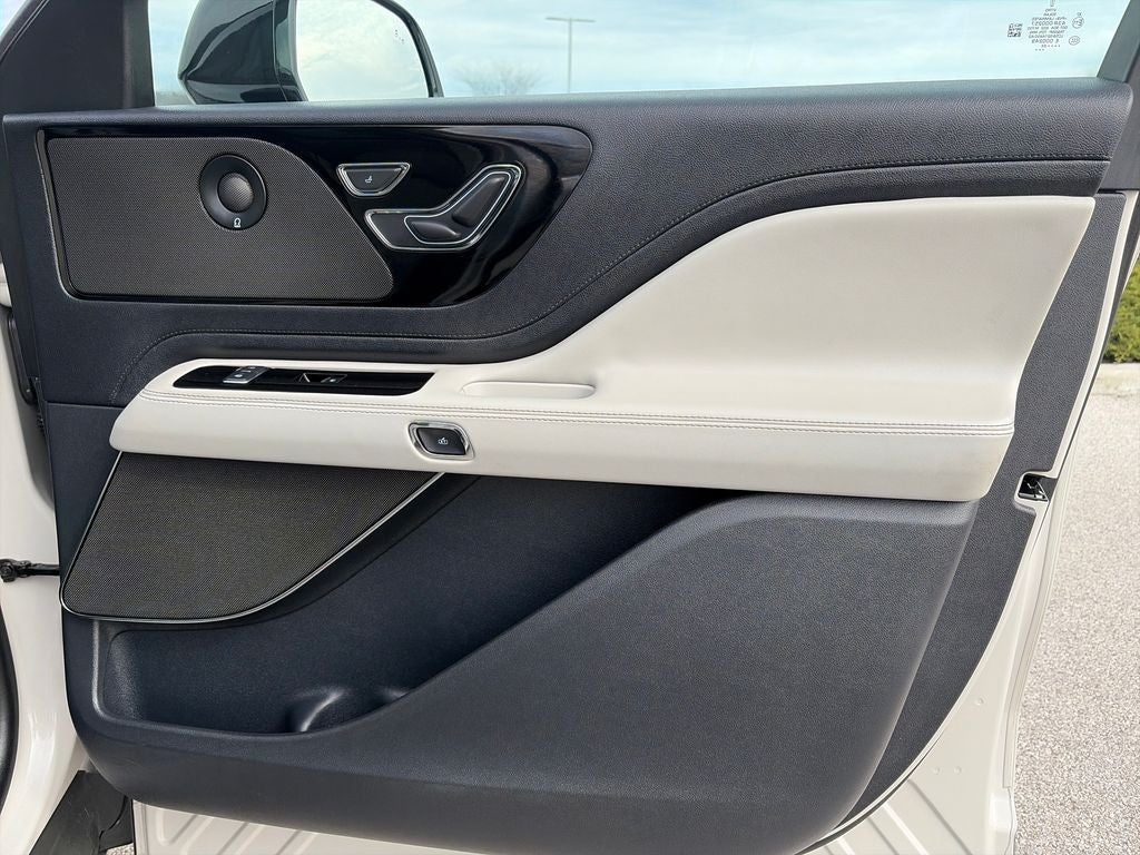 2025 Lincoln Aviator Premiere