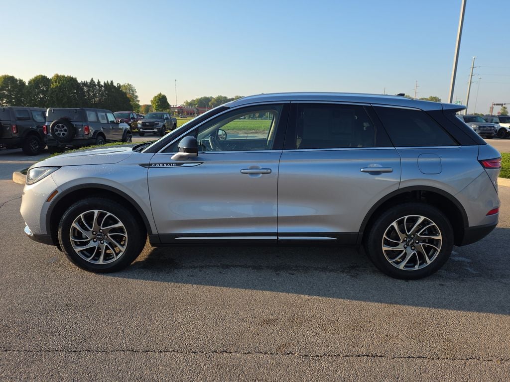 2022 Lincoln Corsair Standard