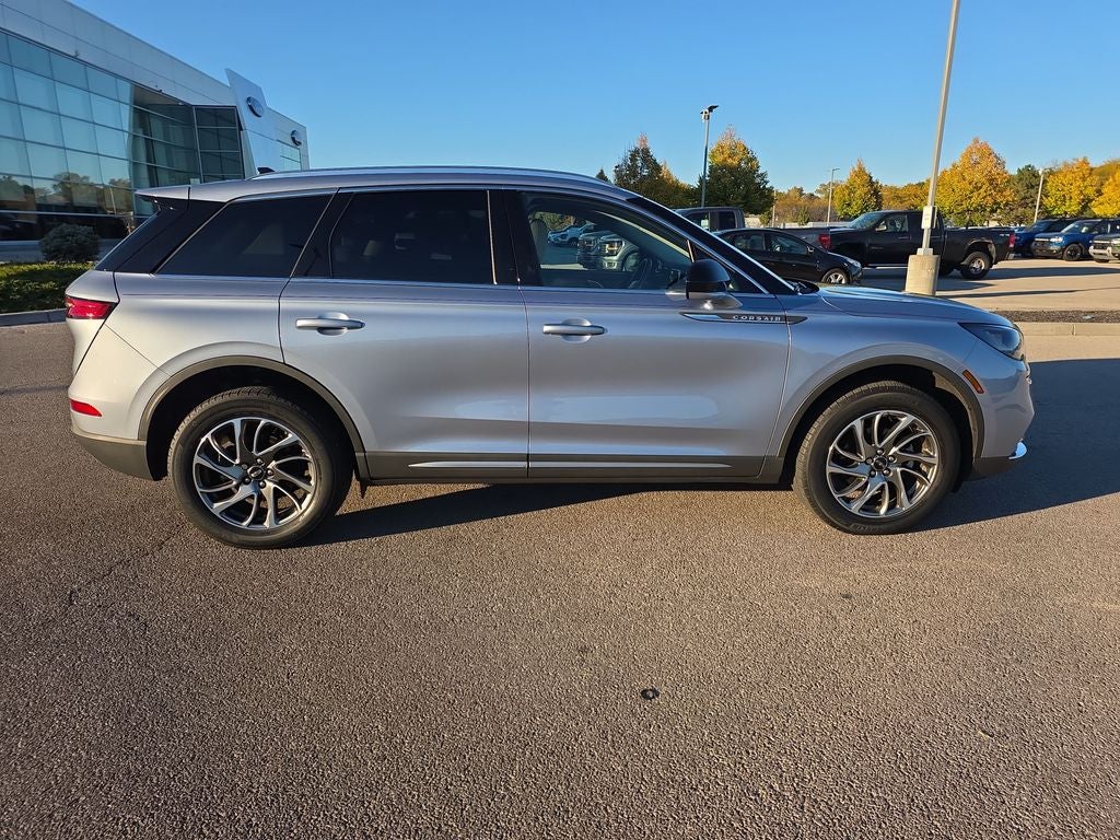 2022 Lincoln Corsair Standard