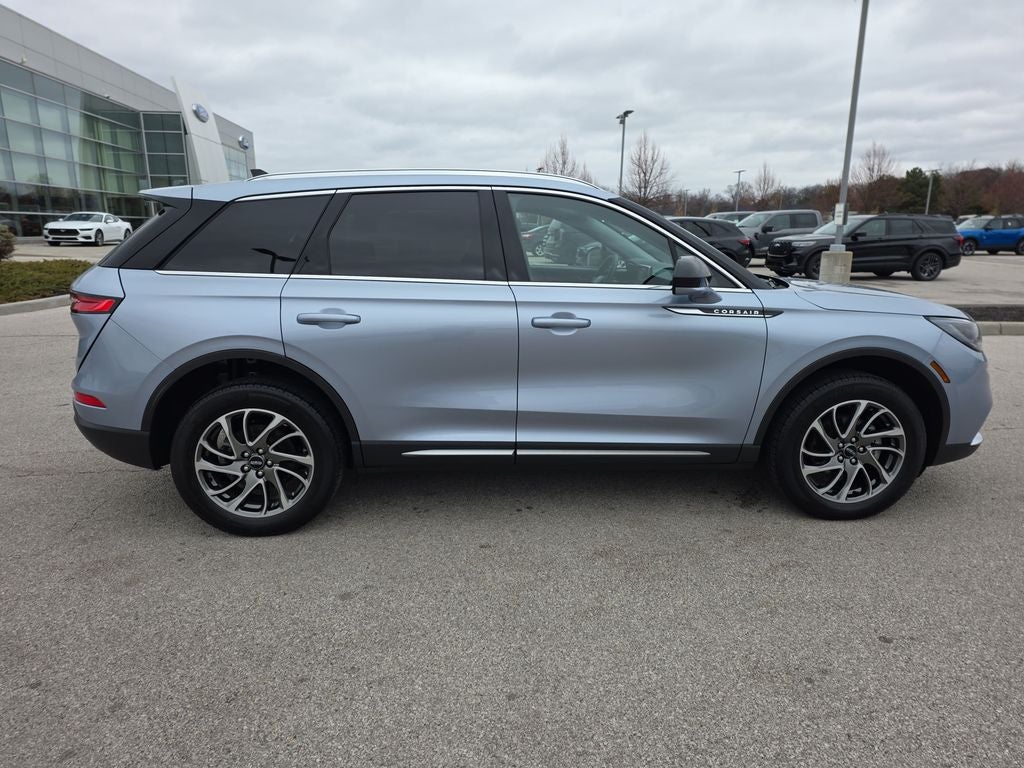 2022 Lincoln Corsair Standard