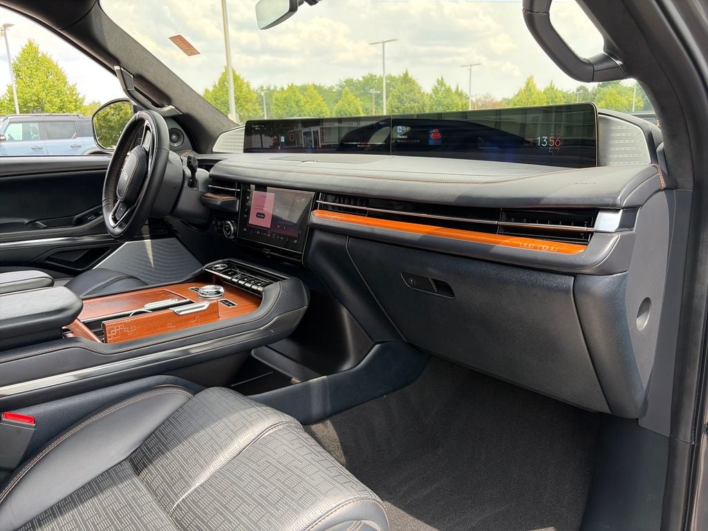 2025 Lincoln Navigator L Black Label