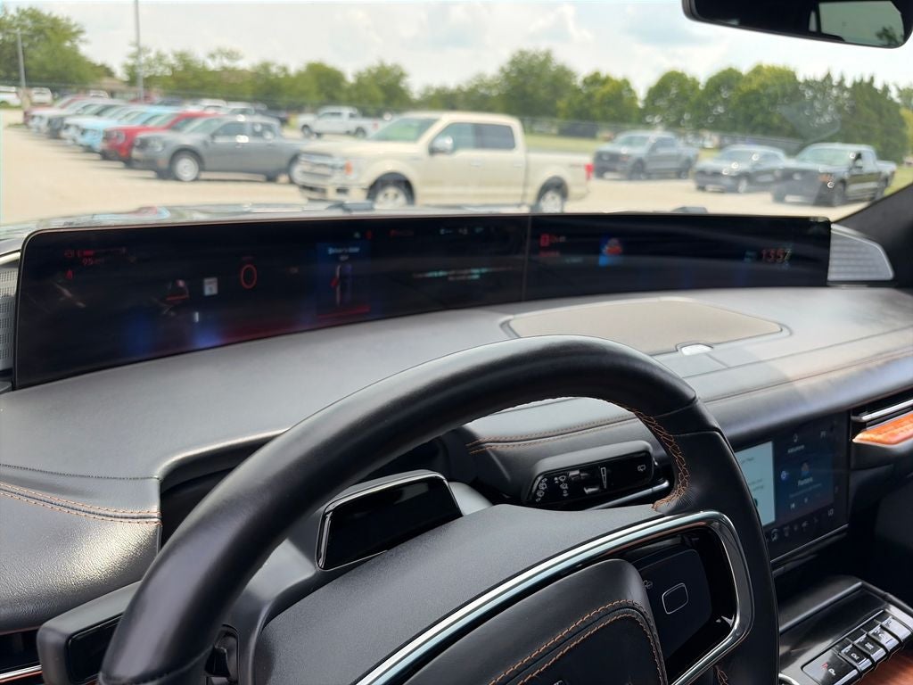2025 Lincoln Navigator L Black Label