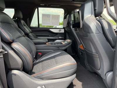2025 Lincoln Navigator L Black Label