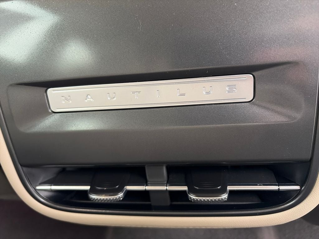 2025 Lincoln Nautilus Premiere