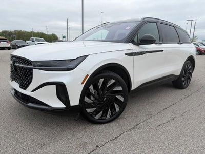 2025 Lincoln Nautilus Reserve