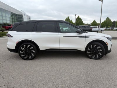 2025 Lincoln Nautilus Reserve