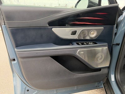 2025 Lincoln Nautilus Reserve