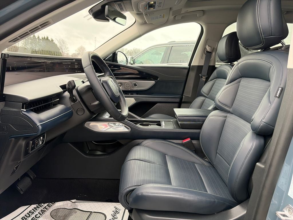 2025 Lincoln Nautilus Reserve