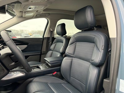 2025 Lincoln Nautilus Reserve