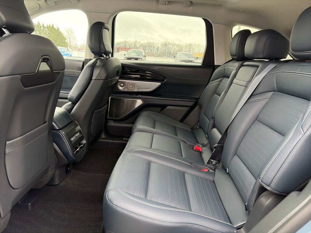 2025 Lincoln Nautilus Reserve