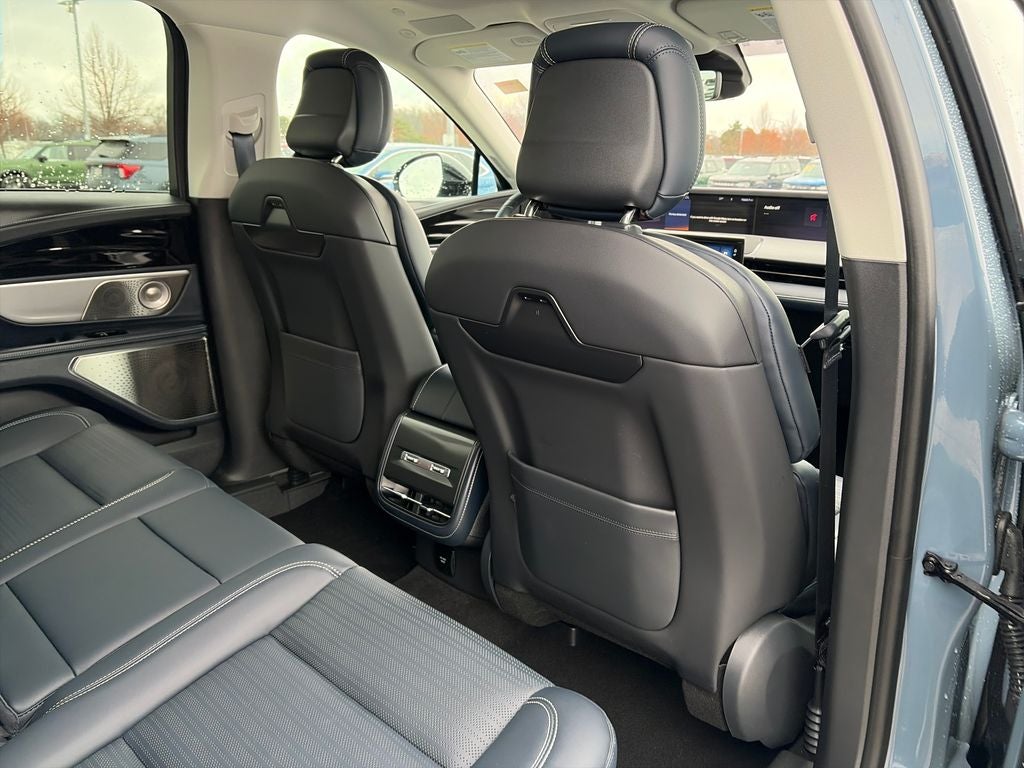 2025 Lincoln Nautilus Reserve