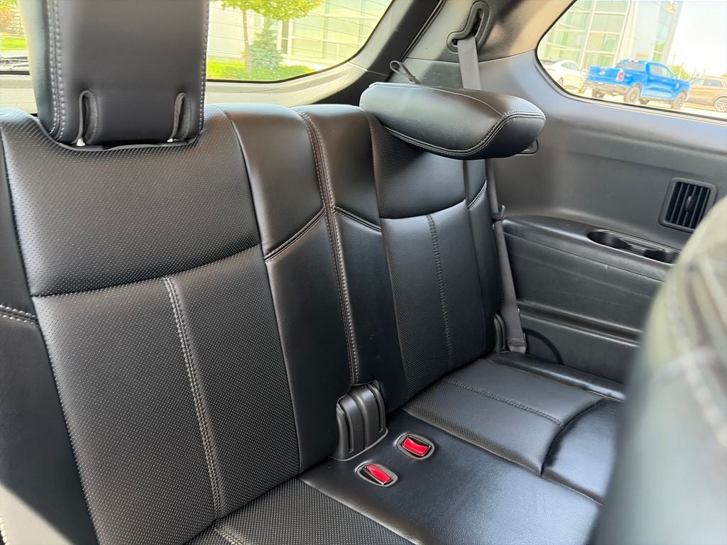 2017 Nissan Pathfinder Platinum 1 owner