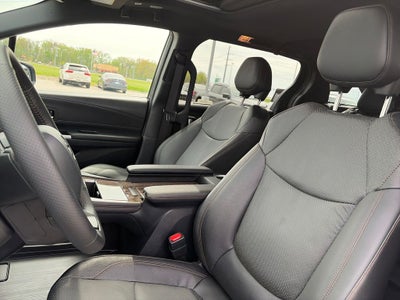 2025 Toyota Sienna Platinum 7 Passenger
