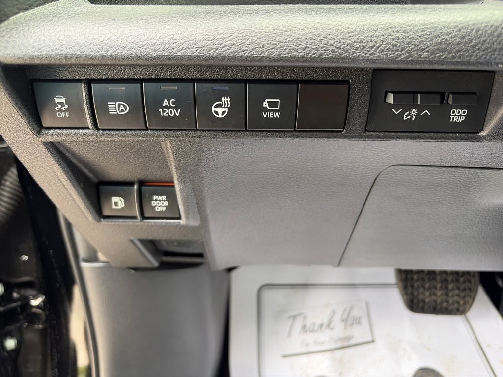 2025 Toyota Sienna Platinum 7 Passenger