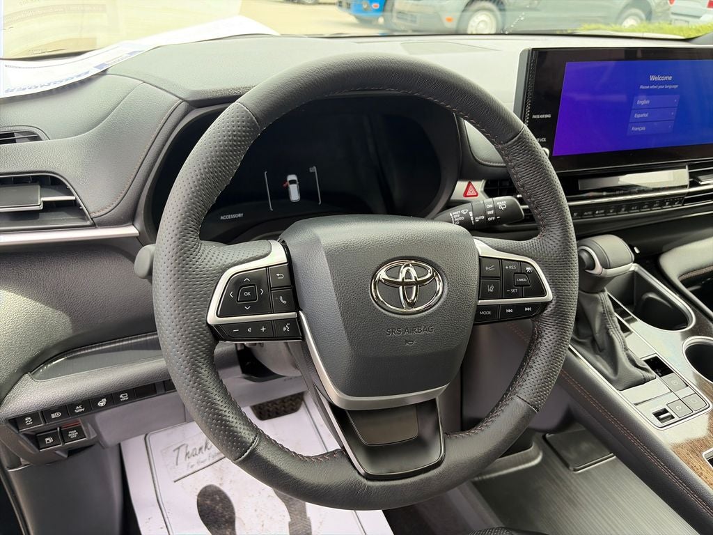 2025 Toyota Sienna Platinum 7 Passenger